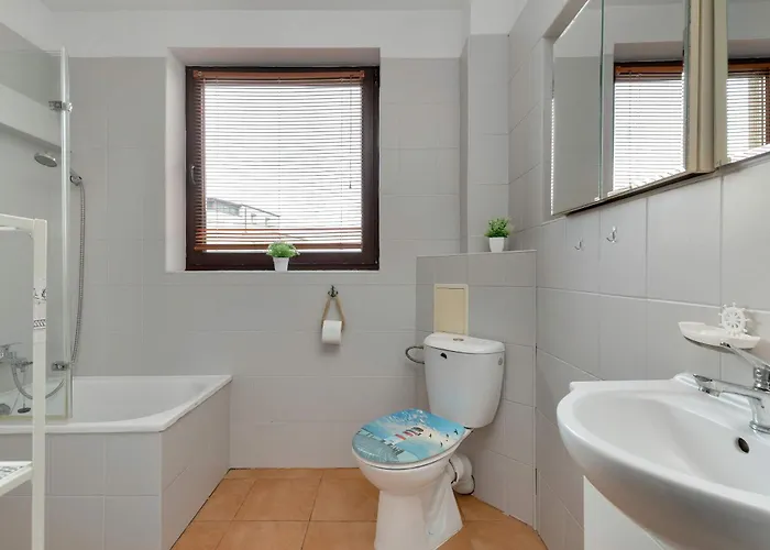 Apartament Cozy With Workspace Near The Skm Station By Renters Gdynia